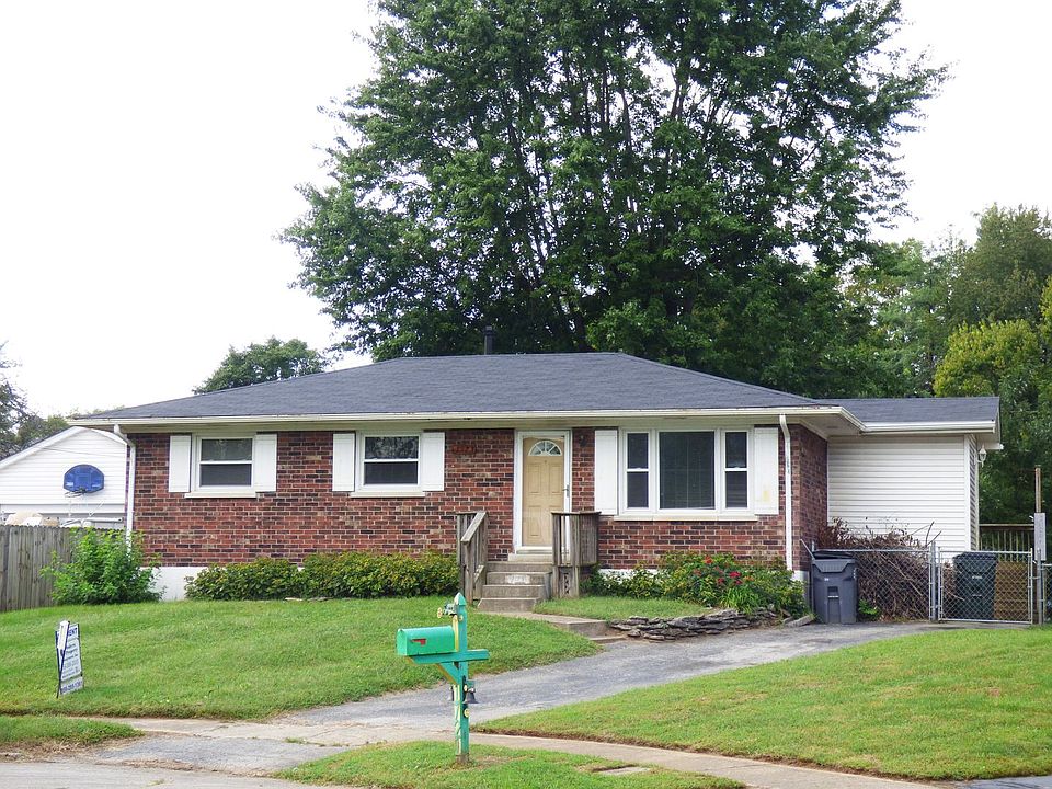 1st image of 1723 Foxborough Cir