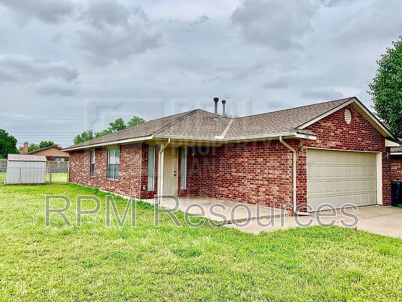 1st image of 645 NW 113th St