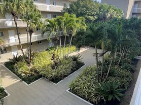 7700 Camino Real, Miami, FL