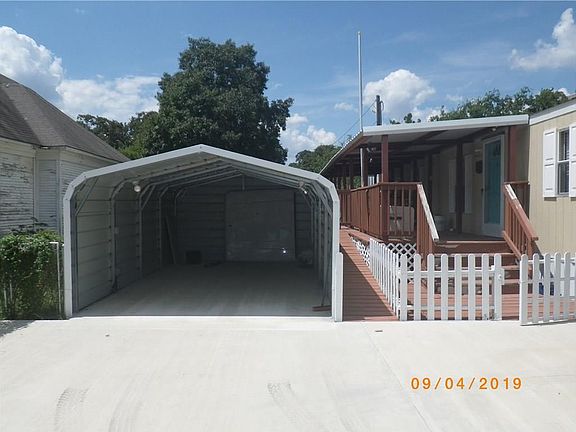 2nd image of 233 Avenue C