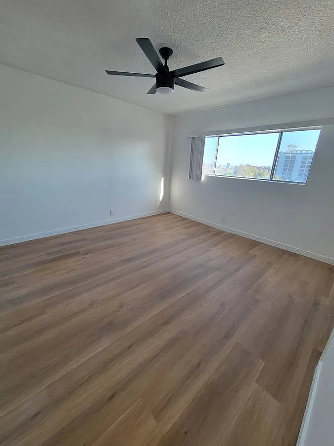 Gorgeous Top Floor 1 Bedroom Apartment — Photo 4