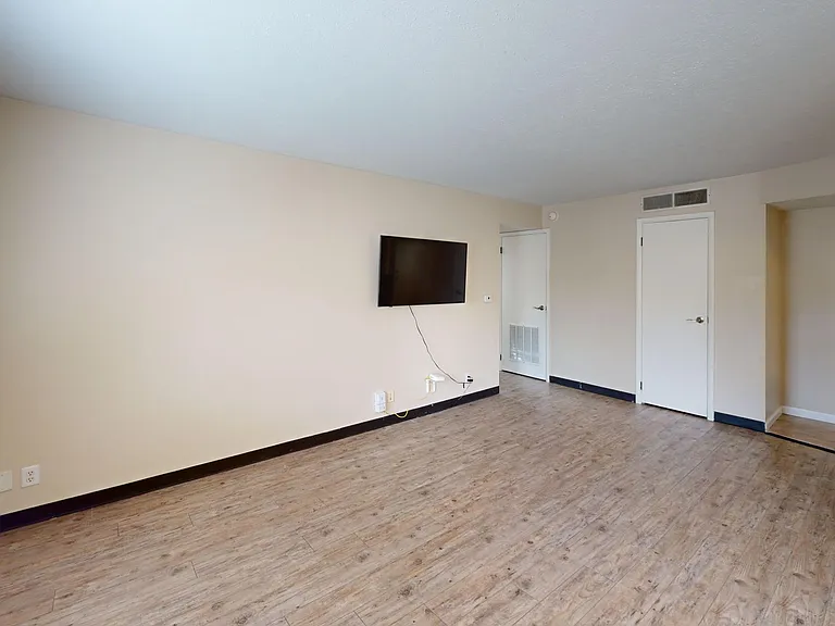 1304 Palmer Dr — Photo 32
