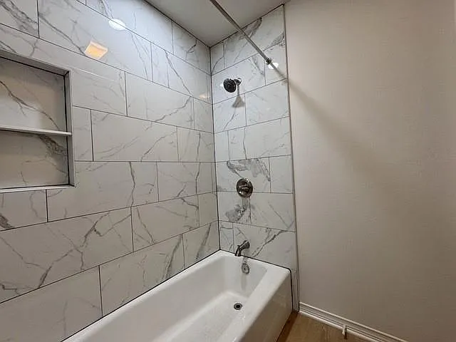 1024 Audubon St — Photo 9