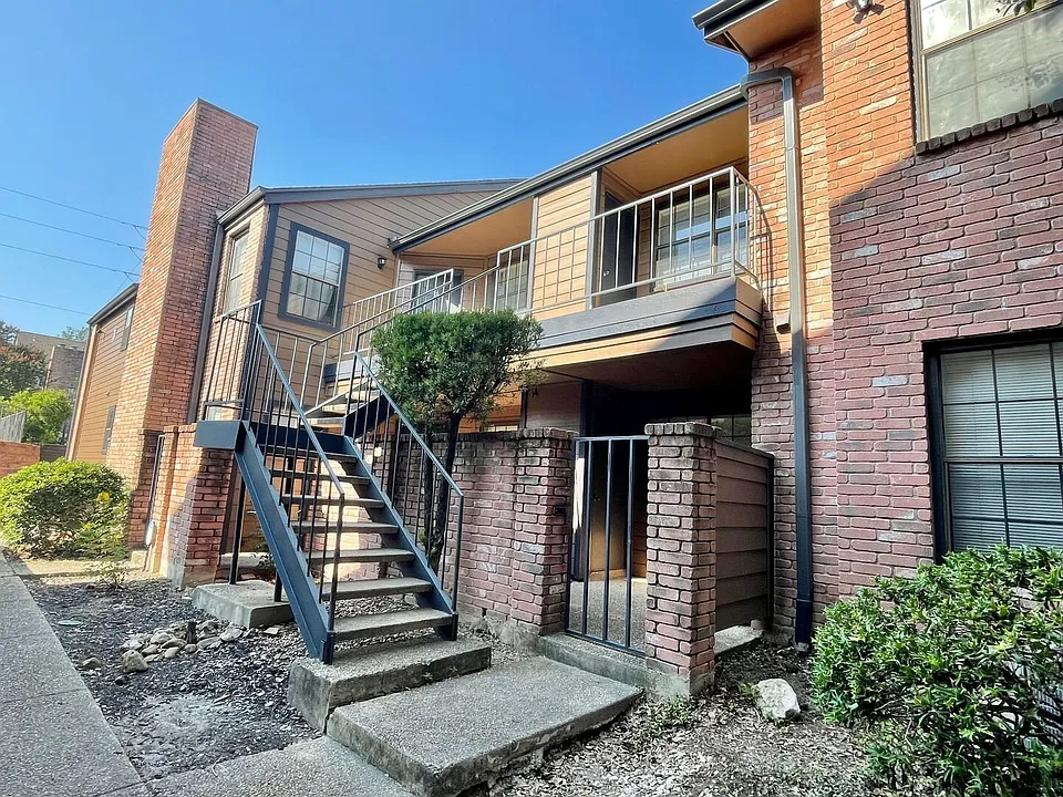 4803 Hamilton Wolfe Rd #312