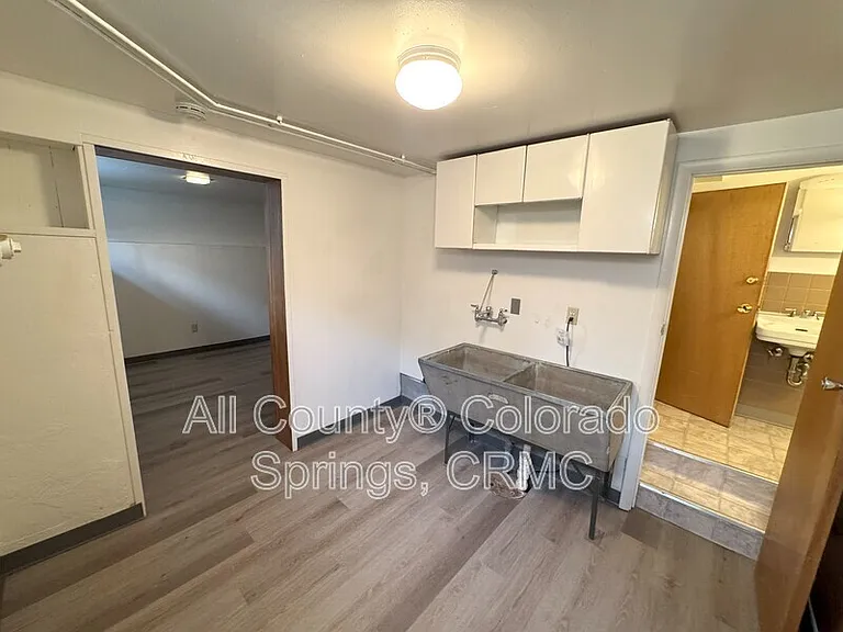 1407 E Platte Ave — Photo 22