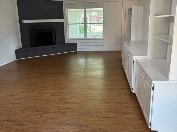 6134 Retta Mansfield Rd