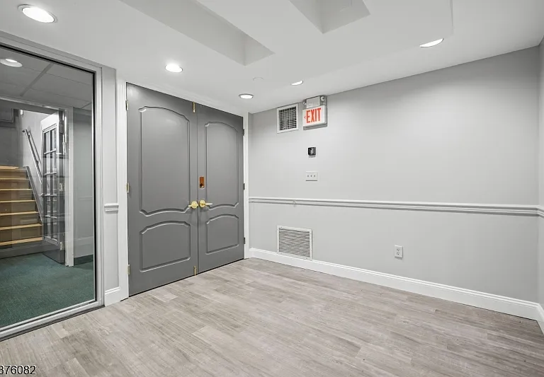 401 Pleasant Valley Way #1 — Photo 8