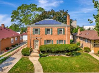 11550 S Oakley Ave, Chicago, IL 60643