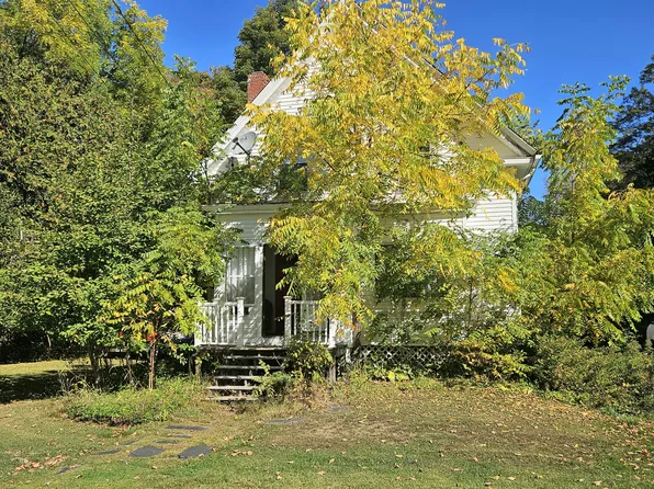 22 High Street, Milo, ME 04463