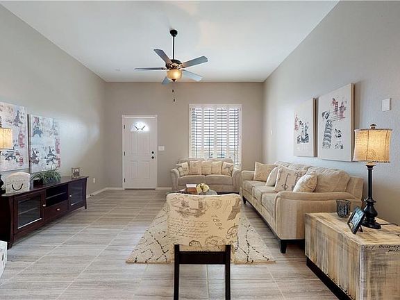 4th image of 13617 Samlesbury Ave