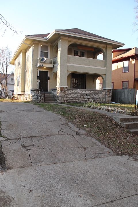1st image of 3340 Agnes Ave