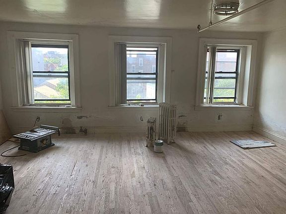 3rd image of 9 W 129th St APT 9