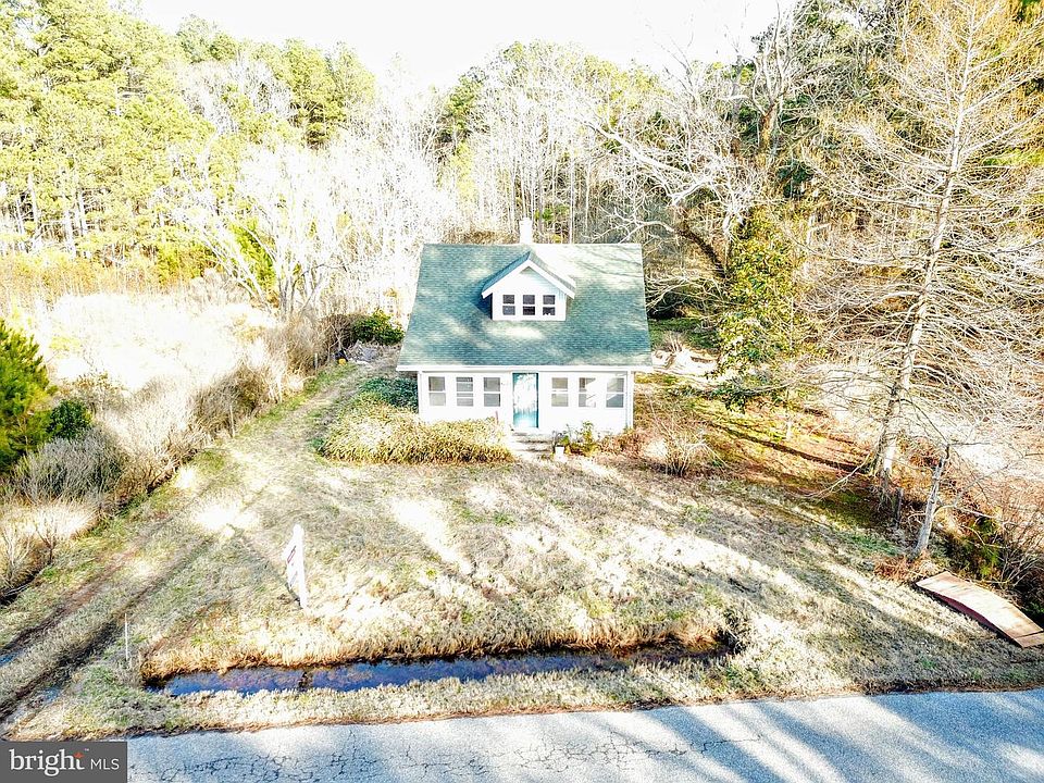 2nd image of 10235 Champ Rd