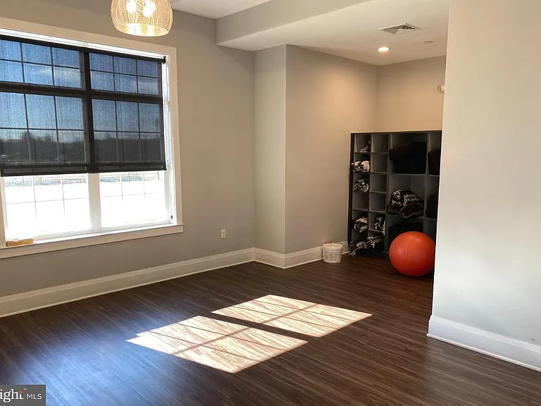 4204 Lexington Ct — Photo 35