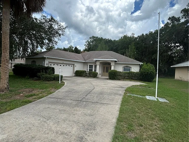 2675 N Canterbury Lake Dr — Photo 1