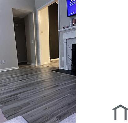 3rd image of 6955 Lakeview Dr