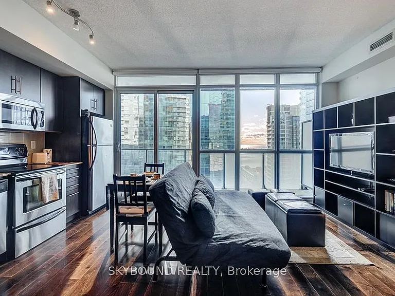 55 Bremner Blvd #2709 — Photo 24