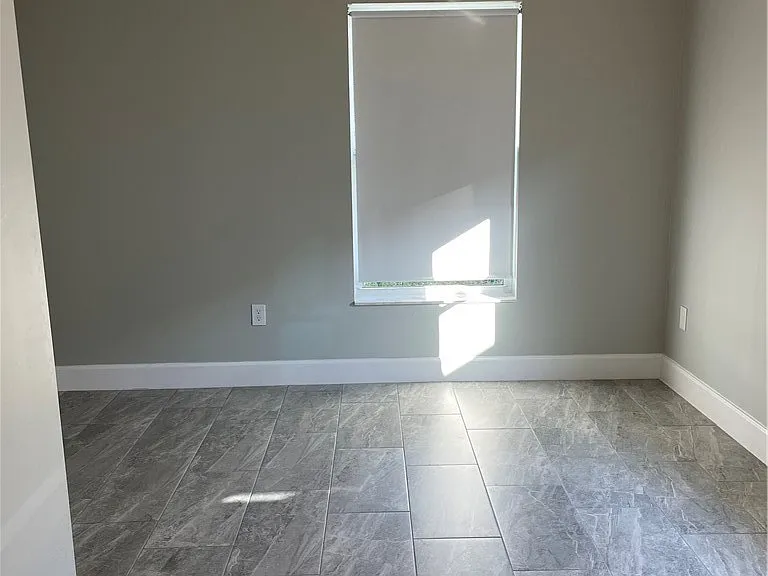 174 Village Cir — Photo 9