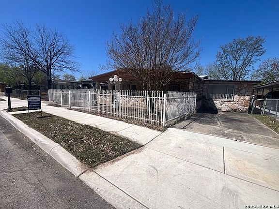 2nd image of 219 SW 37th