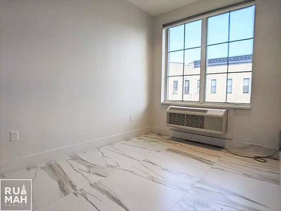 5th image of 73 Starr St #4E