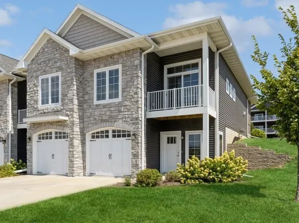 2873 Blue Sage Dr, Coralville, IA 52241