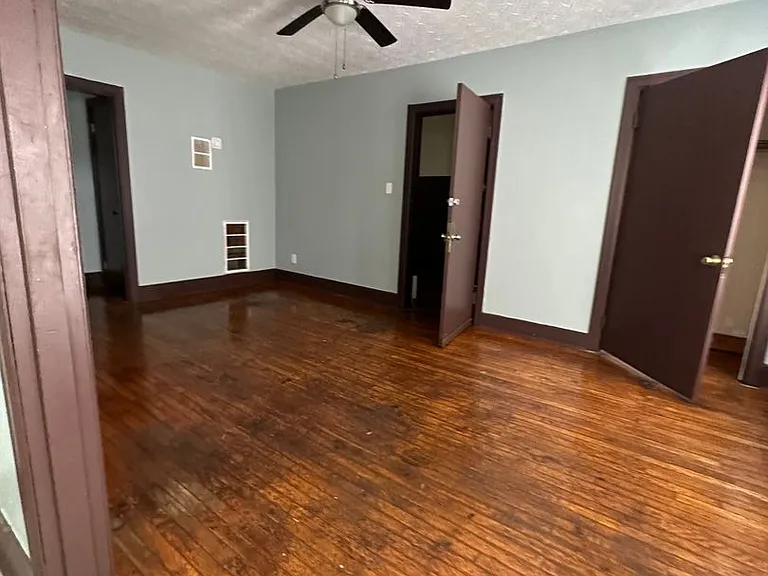 703 S Kentucky Ave — Photo 11