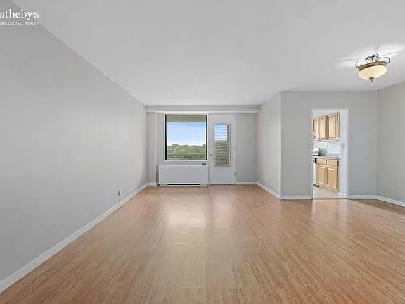 2nd image of 4705 Henry Hudson Pkwy #8K