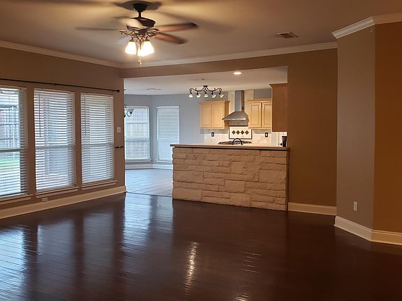 4th image of 5803 Berryhill Dr