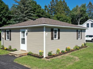 14 Oak Ave, Caribou, ME 04736