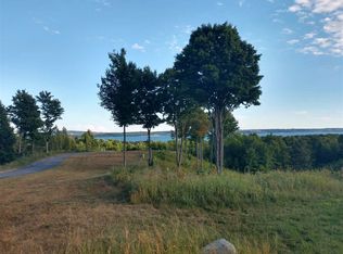 8058 Broken Rdg E, Harbor Springs, MI 49740