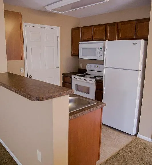 Prescott Apartments — Photo 3