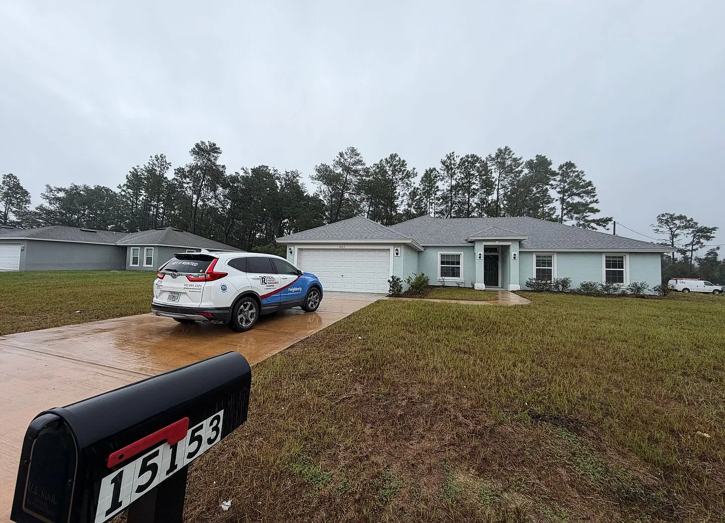 Beautiful 4-Bedroom Home on a Corner Lot Convenient Location! Marion Oaks. — Photo 1