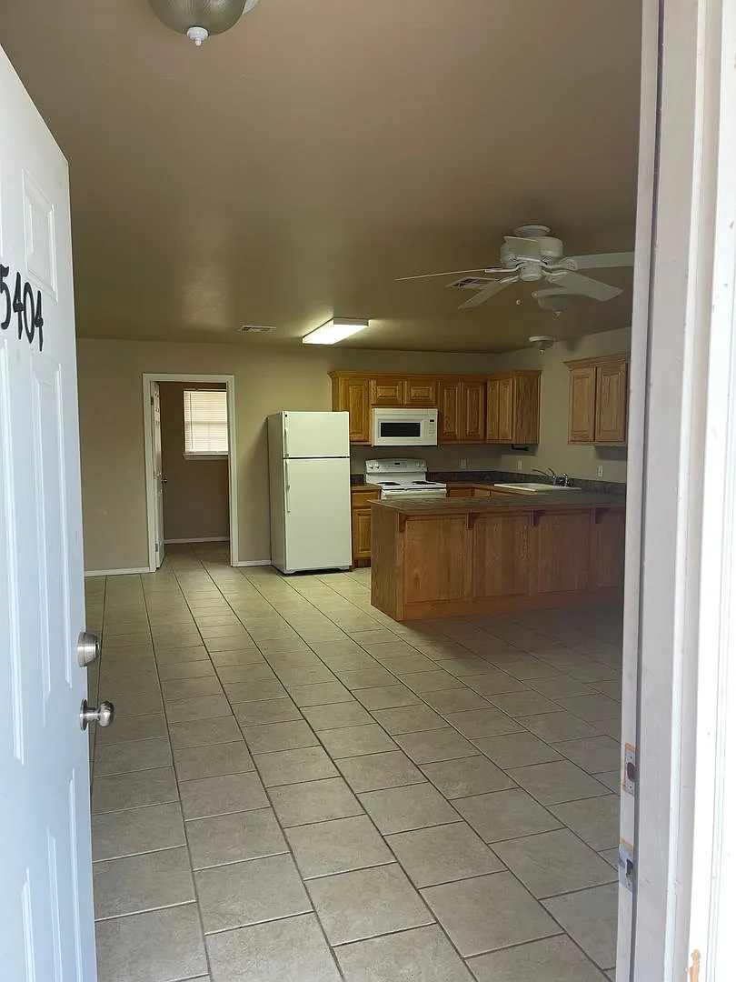 Davis Duplexes — Photo 2