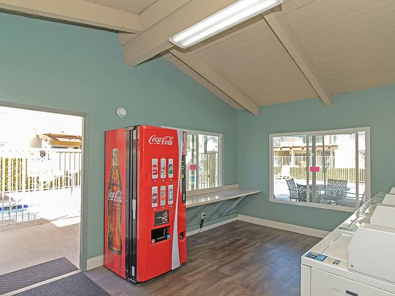 Villas de Laura Apts — Photo 20