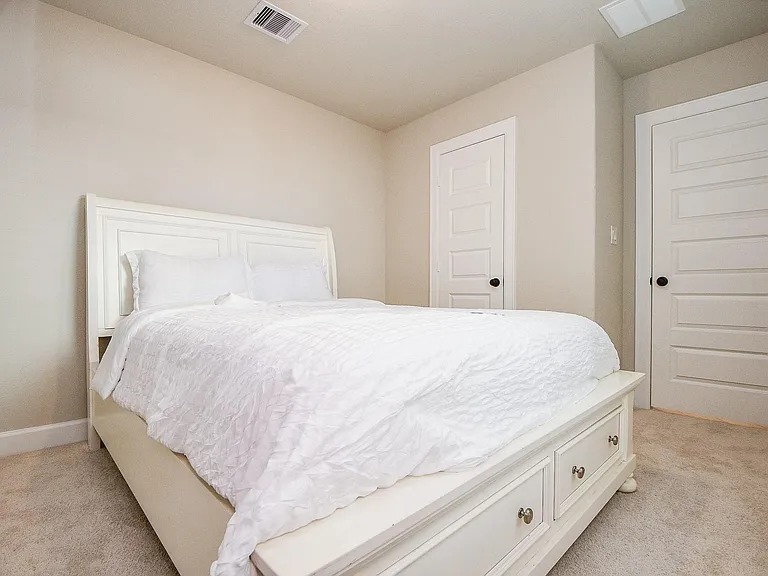 2033 Millbridge Spg S — Photo 12