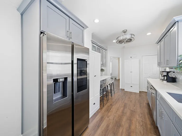 42 Spring Valley Ave — Photo 9