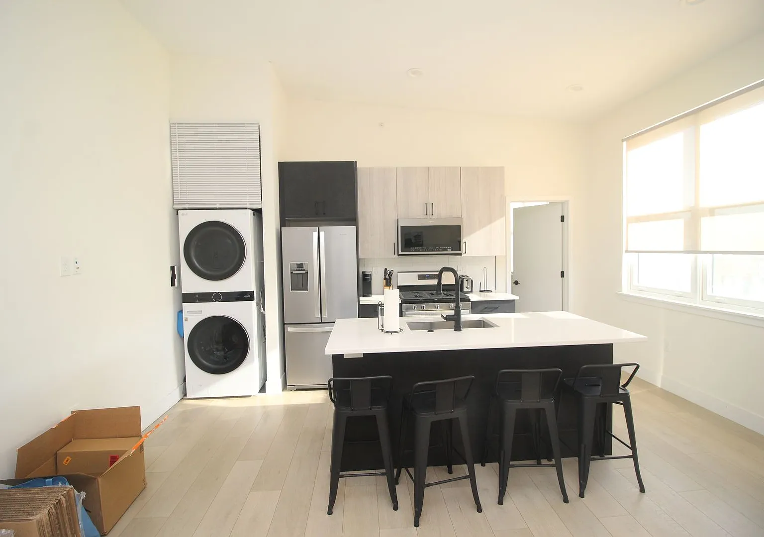 Modern and Sleek 611 S Fagley Street Apartments! — Photo 3