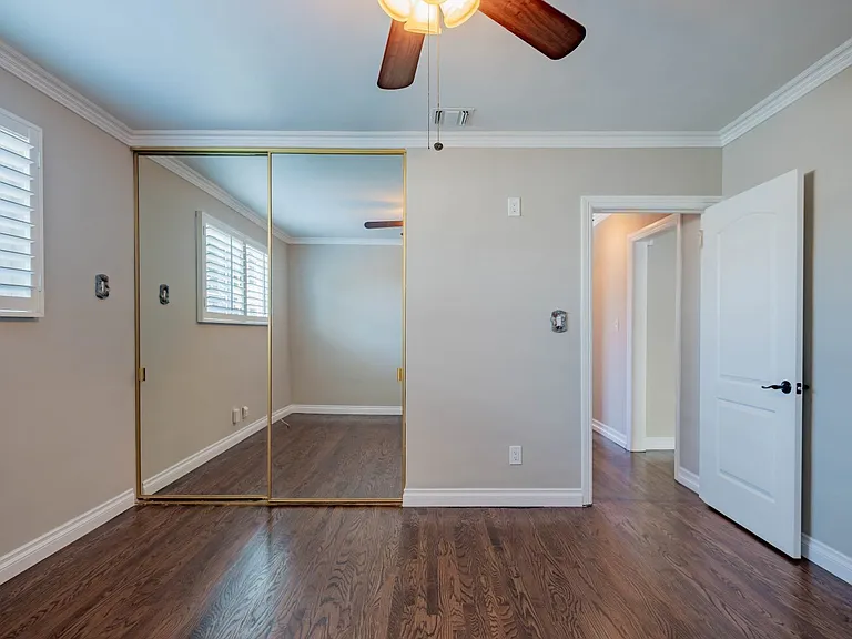 8538 Remick Ave — Photo 16