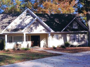 508 Pennington Lake Rd, Columbus, MS 39705