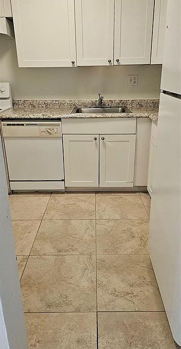 1st image of 7910 Colony Cir N APT 202