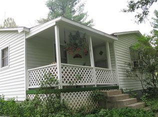 211 Eatons Chapel Rd, Staffordsville, VA 24167