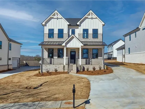 5828 Gainesville St, Flowery Branch, GA 30542