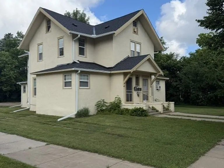 703 N 4th St — Photo 19