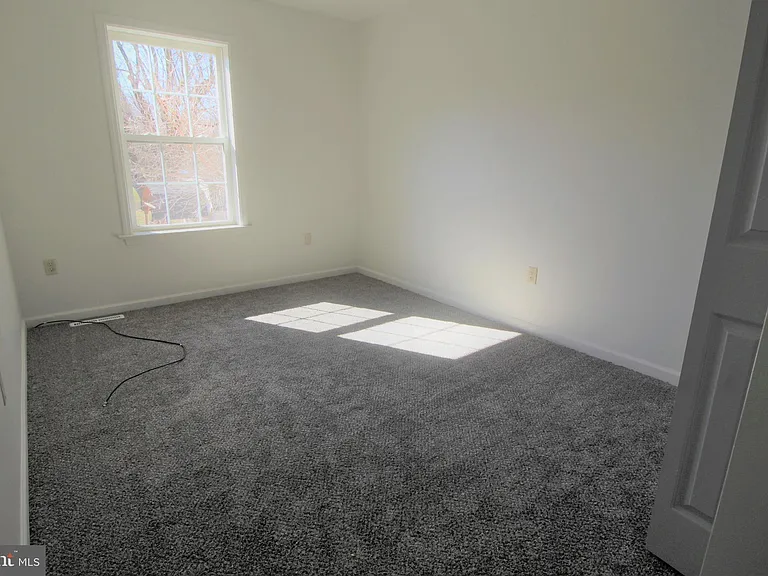 1431 Valley Rd #1 — Photo 7