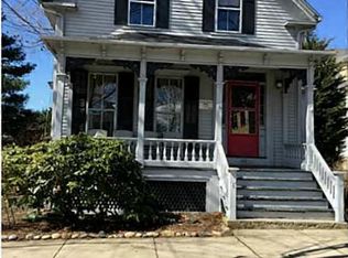 123 High St, Bristol, RI 02809