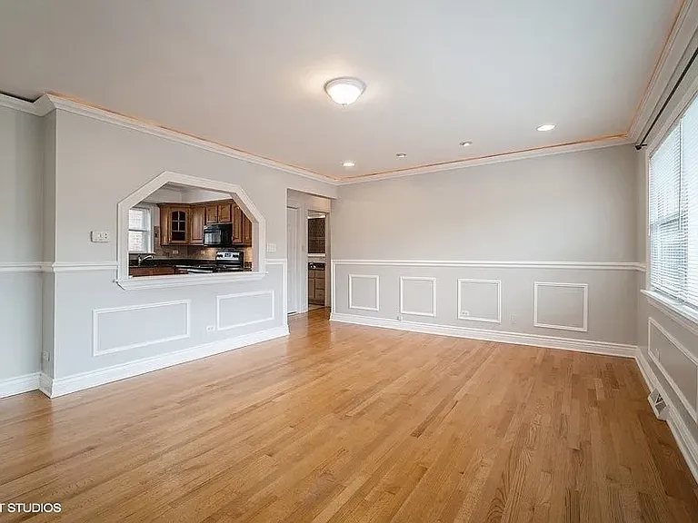 8610 W Summerdale Ave #3N — Photo 3