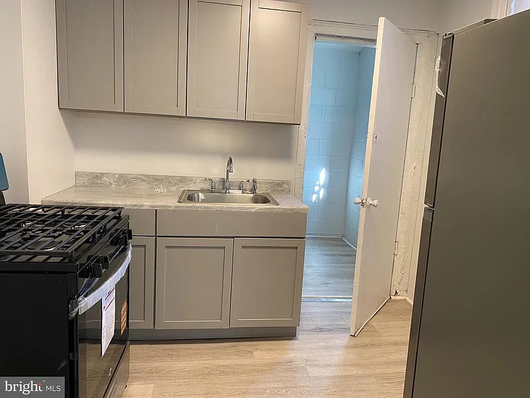 6033 Kershaw St — Photo 20
