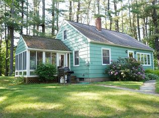 42 Walnut St, Templeton, MA 01468