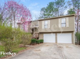 1648 Olde Oak Dr, Lithia Springs, GA 30122