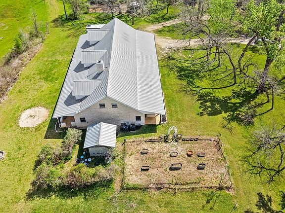 3rd image of 41712 Harpers Church Rd